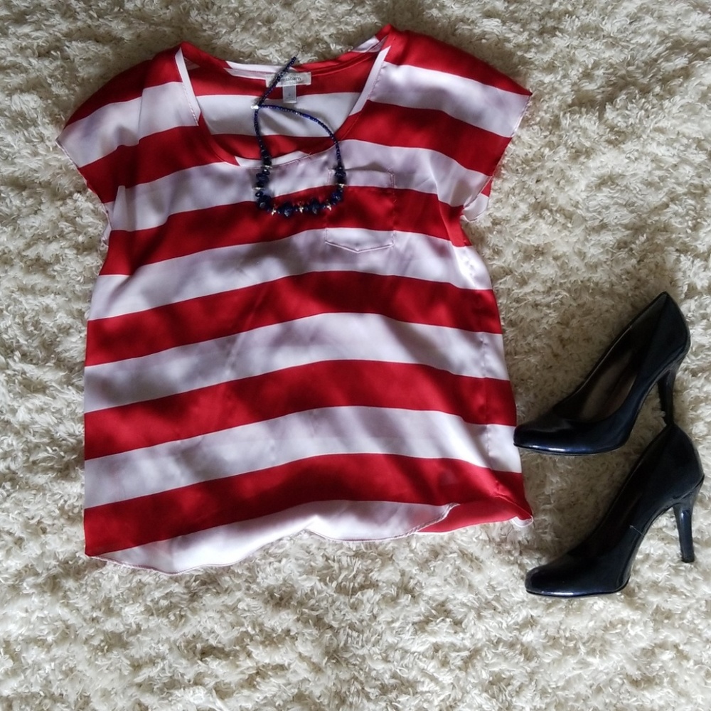 Red and white blouse!